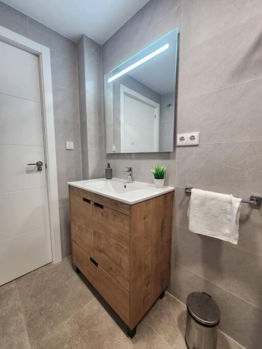 Piso De Diseno Elcheアパートメント エクステリア 写真